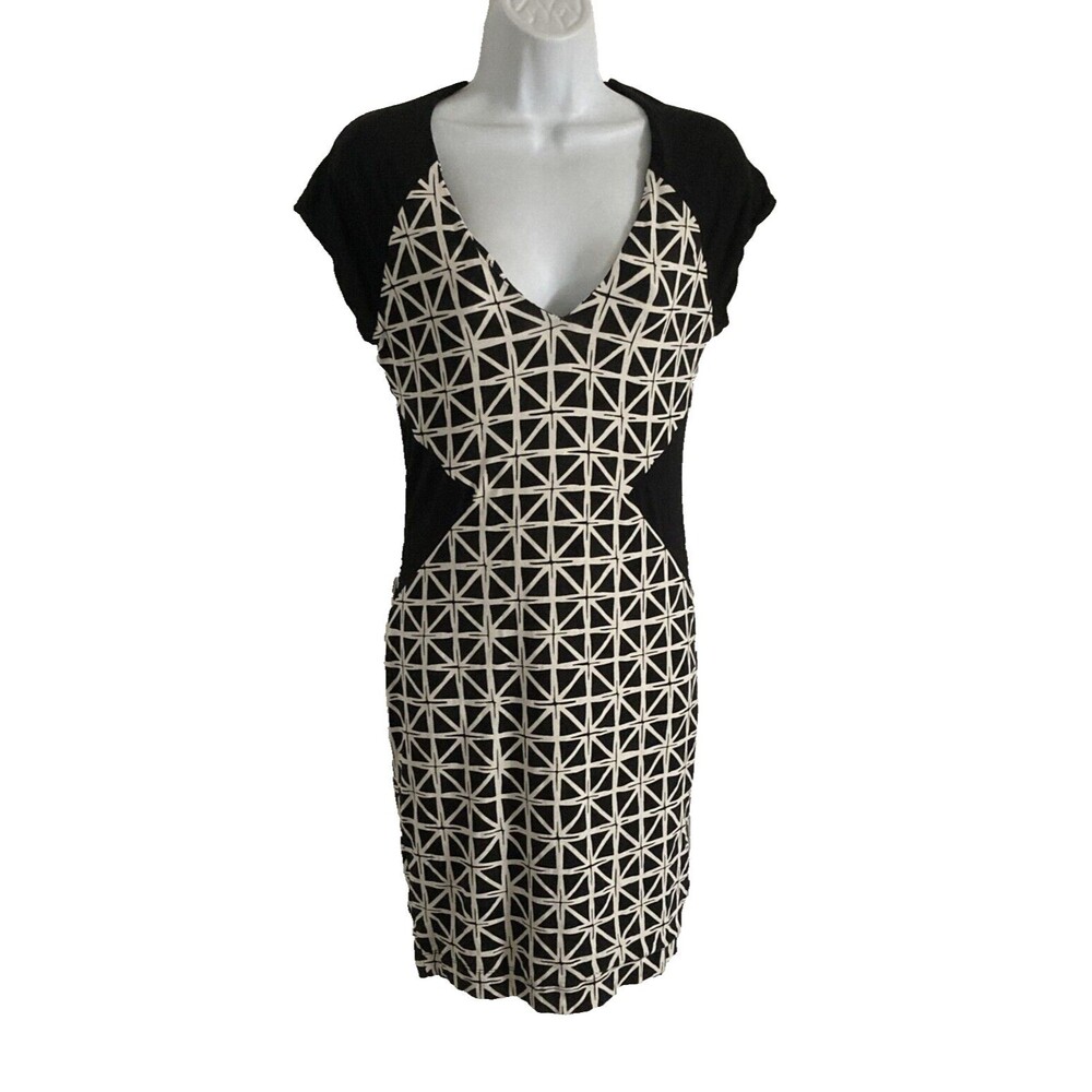Tart Collections Dress Women XS Black White Cap Sleeve Stretch Knit Back Zip NWT